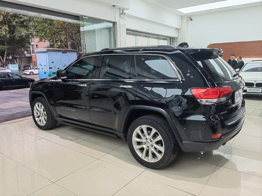 JEEP Grand Cherokee 2017 Model 3.0L 4X4 AWD Perfect Condition Maximum Torque 200-300Nm