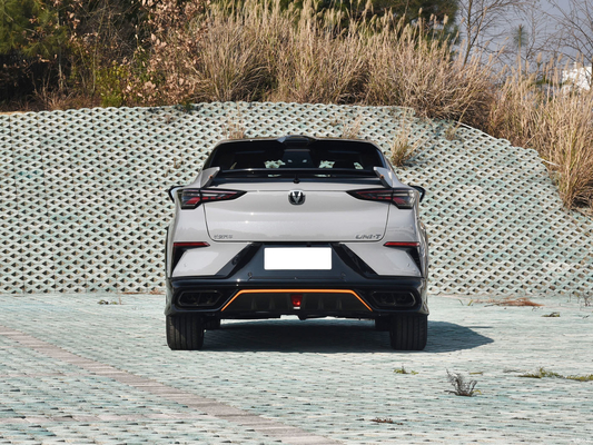 2023 Left Steering Changan UNI-T 1.5T Sport Flagship Compact SUV with Panoramic Sunroof