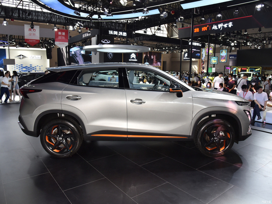 4400*1830*1588mm 2022 2023 Compact Petrol SUV 1.6T 197 HP 7 DCT Chery Omoda C5 5 Cars