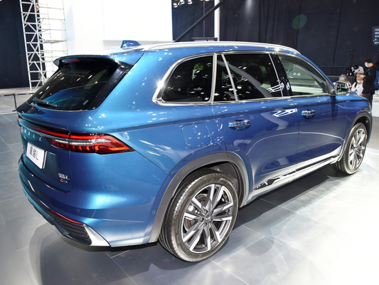 Gelly Geely Monjaro 2.0T 4WD Flagship Petrol SUV Car with 2500-3000mm Wheelbase