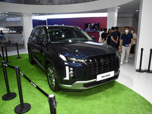 2023 Hyundai Palisade GLS 3.5L 5-Door 7-Seat SUV with Automatic Four-Wheel Drive