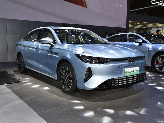 2024 Chery Fengyun A8 Plug-in Hybrid Electric Vehicle with 106KM Pure Electric Range