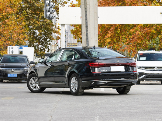 2024 Volkswagen Passat 280TSIM Business Edition 4-door 5-seat sedan with Roof Rack