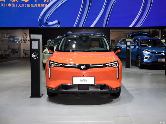 Energy Weima Weltmeister W6 Electric Car with 160KM/h Top Speed and 160KW Motor Power