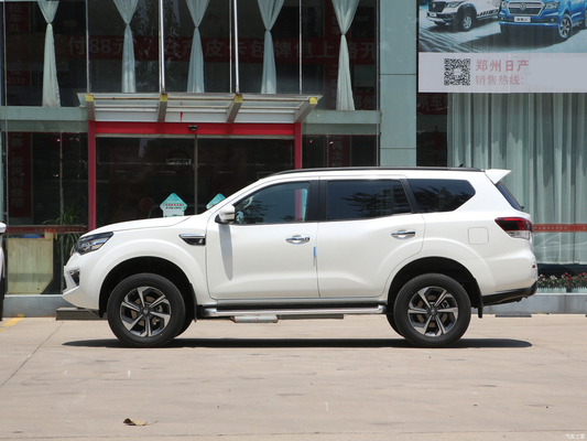 Multi-Function Steering Wheel and LED Daytime Light Nissan Paladin 2023 2.0T Four-Wheel Drive Exclusive SUV