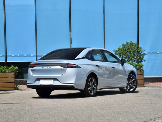 70 Zhijia GAC Aion S Plus Sedan 4810*1880*1515mm 510KM Long Range Electric Car for Your
