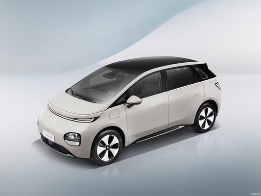 Left Drive Mini Ev Hatchback Wuling Baojun Cloud Yunduo Pure Electric Car Four-Door Five-Seater