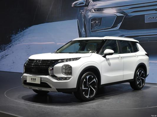 Electric Steering System 2023 Mitsubishi Outlander 1.5T Four-Wheel Drive Zunyao SUV