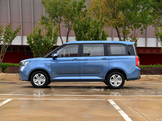 2019 Wuling Rongguang 1.5T Manual 7-Seater SUV with and Maximum Torque Nm of 200-300Nm