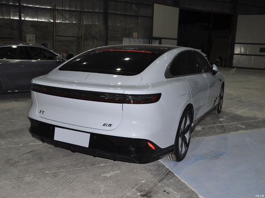 Long-Range Capability 375KW VOYAH 4-door 5-seater Sedan with 730km CLTC Range