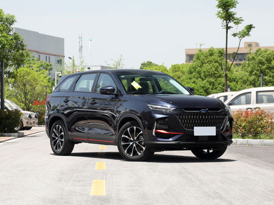 5 Door 5 Seat SUV 2023 Changan Oshan X7 Plus Gas Car with 4730*1870*1720mm Dimensions