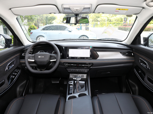 5 Door 5 Seat SUV 2023 Changan Oshan X7 Plus Gas Car with 4730*1870*1720mm Dimensions