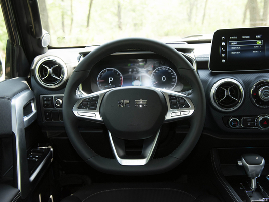 2024 BAIC BJ40 Multifunctional Off-Road Truck with Electric Rearview Mirror and ESC
