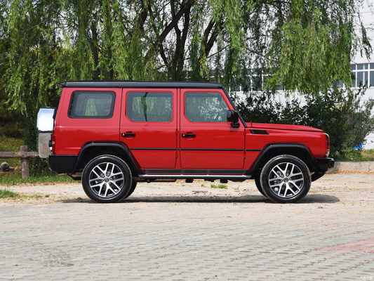 Large Displacement Electric Fuel Type ABS Off-Road Vehicle BAIC BJ80 ChinaBAIC 3.0T