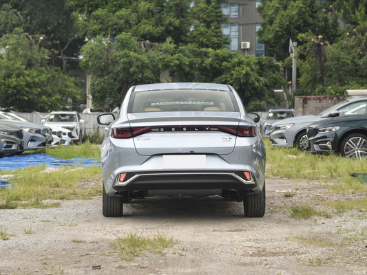 Geely Emgrand L HiP Hybrid 5-Seater Sedan 100KM Electric Range Left Drive 5 Seats