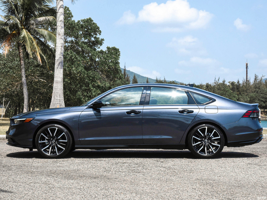 2023 Honda Accord 260TVRBO Flagship Sedan 4 Doors 5 Seats and Electric Rear Window