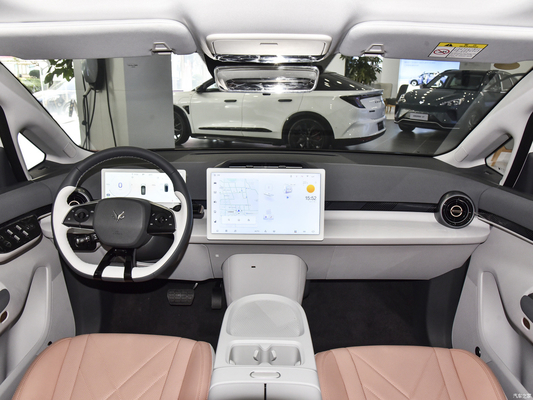 2023MPV ARCFOX KALA 5-Door 4-Seat Electric Vehicle with 200KW Motor Power and Guaranteed