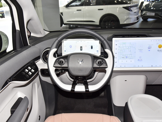 2023MPV ARCFOX KALA 5-Door 4-Seat Electric Vehicle with 200KW Motor Power and Guaranteed