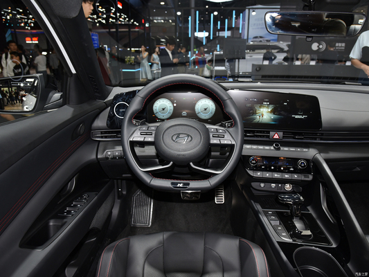 2023 Hyundai Elantra 1.5L CVT LUX Sedan The Perfect Combination of and Performance