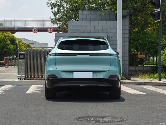 580km Long Range and 755km Top Speed 2023 Xpeng G6 Electric Car with 218KW Motor Power