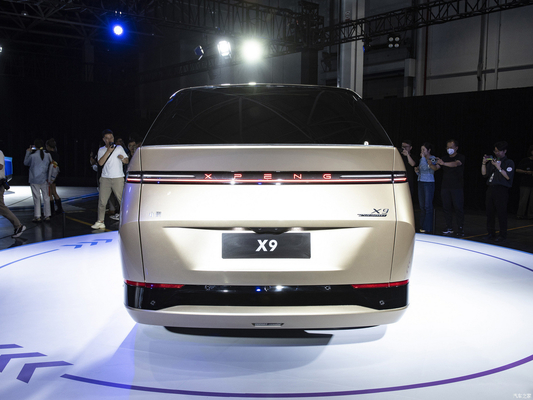 MAX version Xpeng x9 4wd 5293*1988*1785 dimensions and pure electric cruising range
