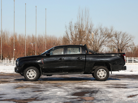 2024 SINOTRUK 2.0T Automatic Diesel 4WD Long-Axis Luxury Pickup Truck for Left Drive