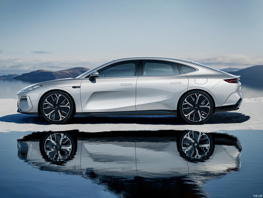 200KW Single Motor 2024 Geely Galaxy Yinhe E8 665km Starship Voyage Edition Energy Vehicle