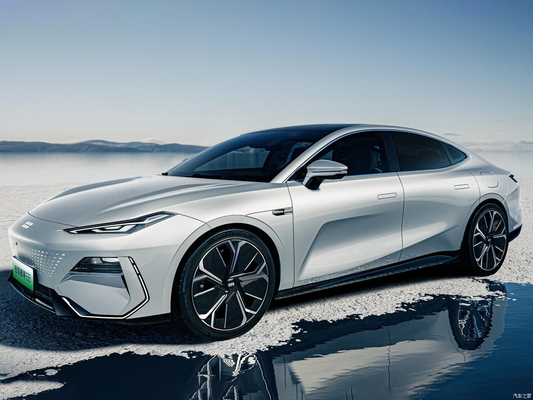 200KW Single Motor 2024 Geely Galaxy Yinhe E8 665km Starship Voyage Edition Energy Vehicle
