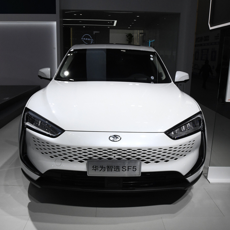 Hybrid Energy Type 2021 Model Huawei Seres SF5 Electric Car EVR 4WD Top Speed 210 KM/h