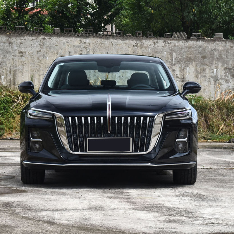 Stylish 2023 Red Flag h5 1.5T DCT 4-door 5-seater car with R17 Tires and LED Headlights