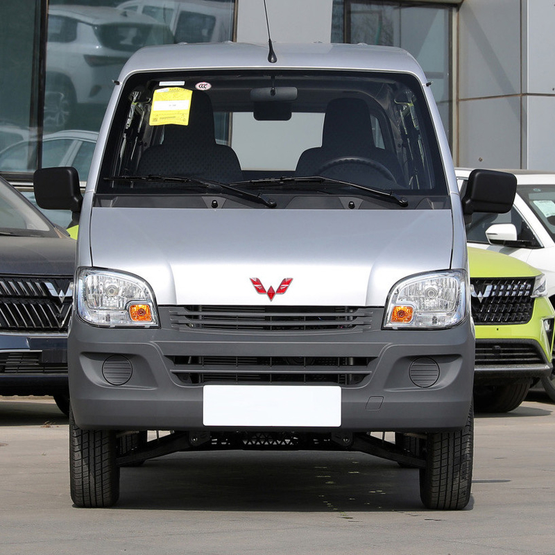 75KW Total Motor Power 2023 Wuling VAN Left-Hand Van with 5 Seats and Side Sliding Door