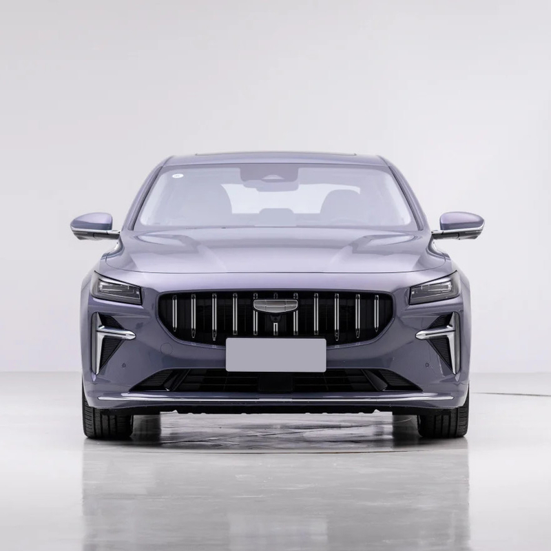 Geely Preface L 1.5TD Hybrid Luxury Sedan with 4 Forward Shift and Front 1 Rear 1 Radar