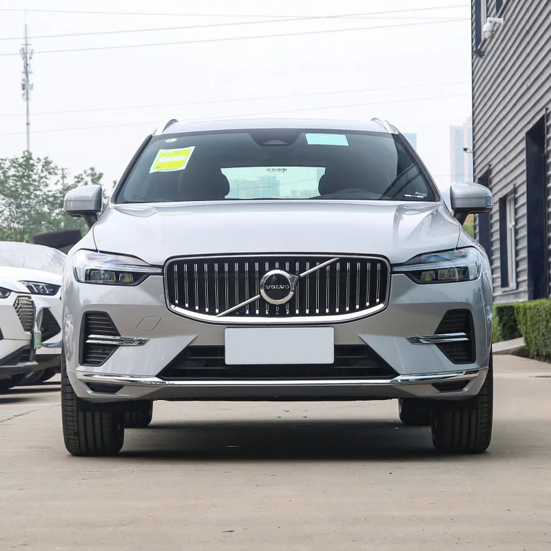 2024 Volvo XC60 B5 48V Light Hybrid 4WD Luxury Mid-Size SUV with 5 Seats and 6 Airbags