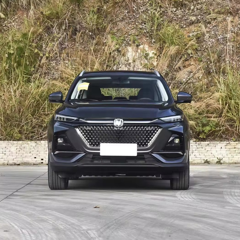 2024 Changan X7 Plus 7-Seater Gasoline Car with 1.5T Automatic Top Speed of 190 KM/h